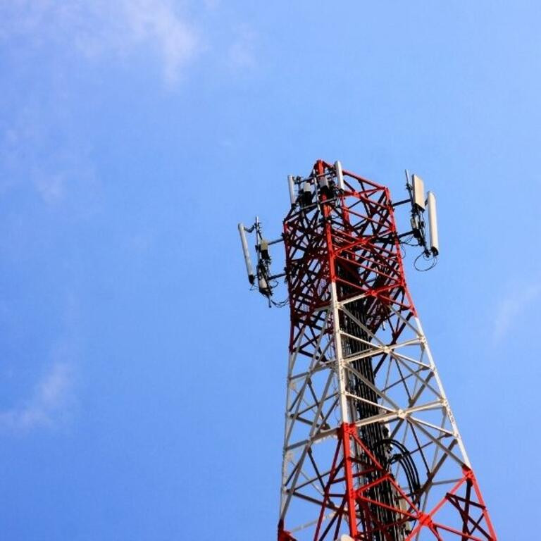 CEVA_technology_telecom-tower